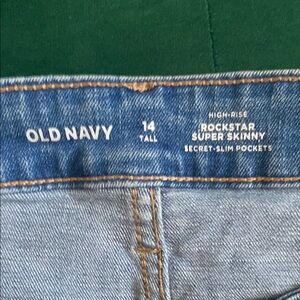Old Navy High-Rise Super Skinny Jeans